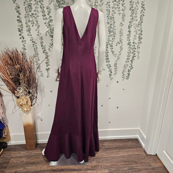 NWOT Vince Camuto Ruffe Front Sleeveless Gown SZ 12 Plum - Picture 8 of 11